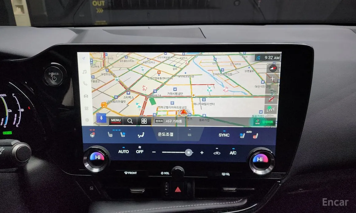 Фото 14 - Lexus NX