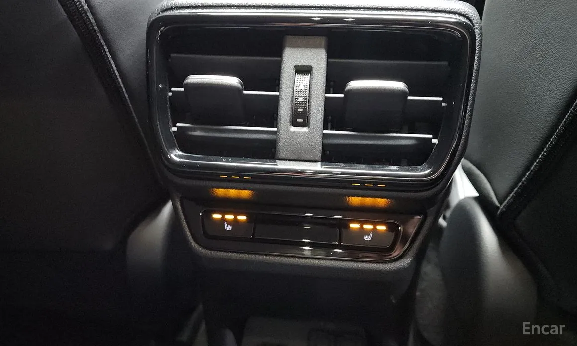 Фото 19 - Lexus NX