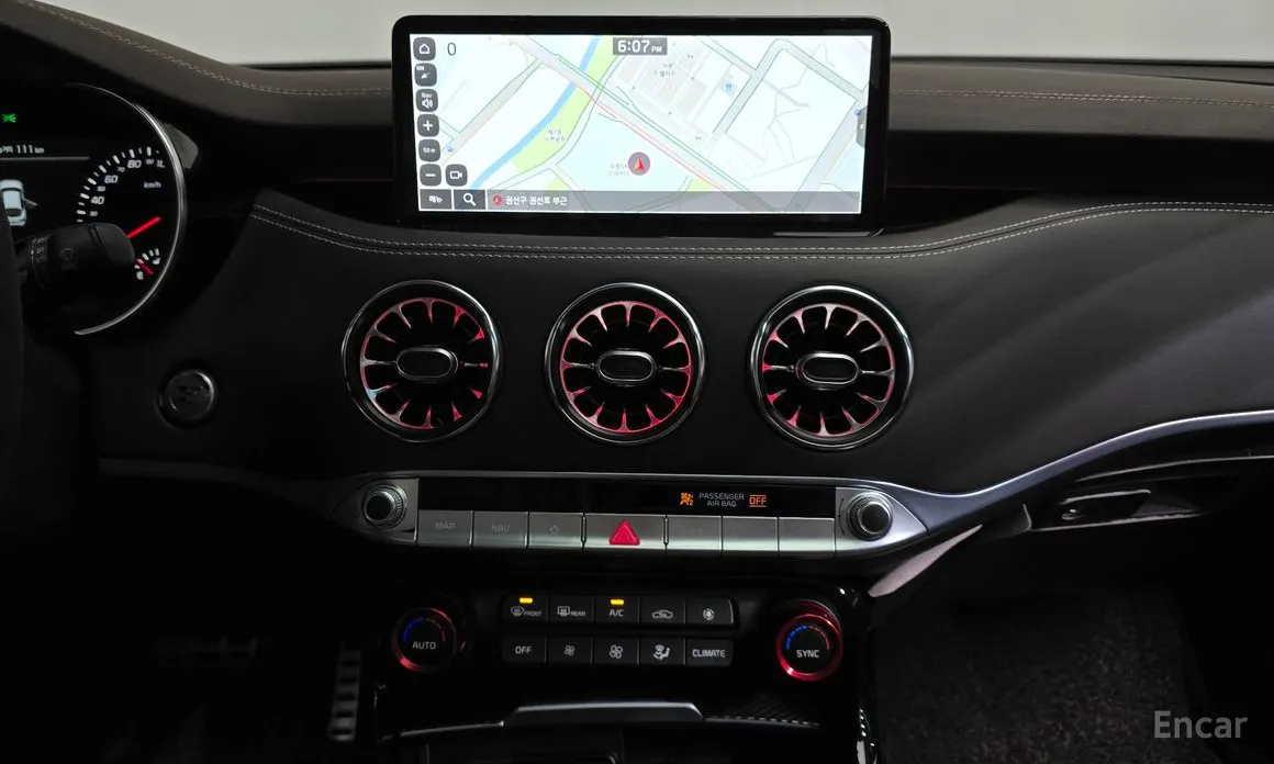 Фото 14 - Kia Stinger