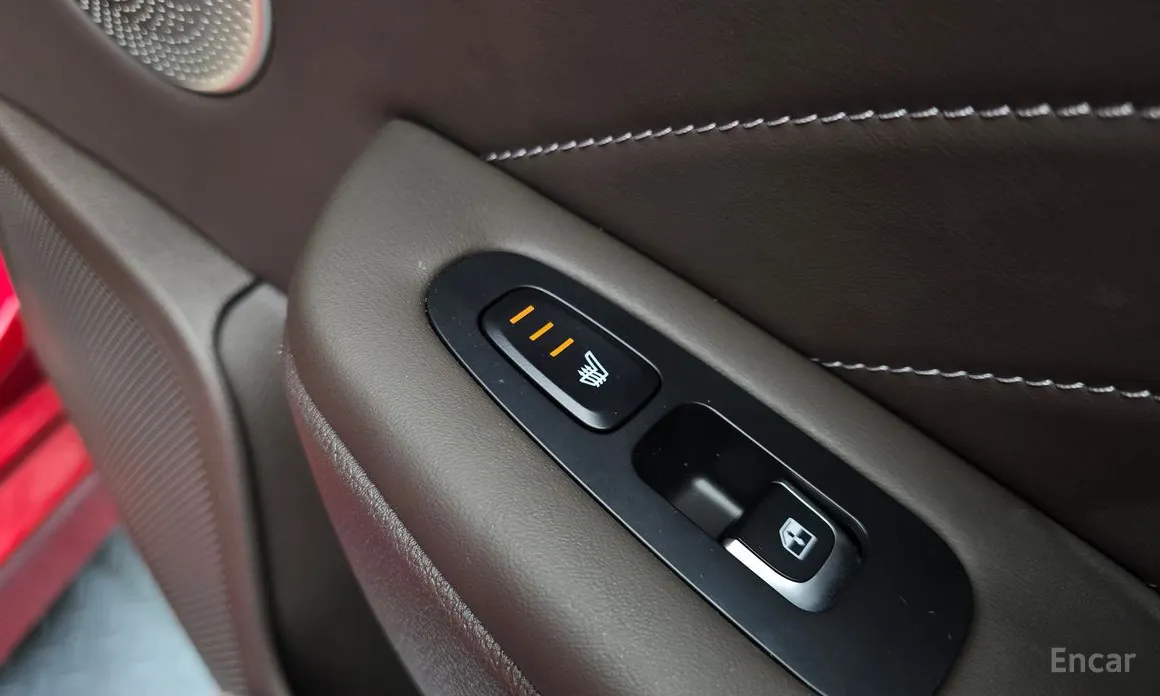 Фото 18 - Kia Stinger