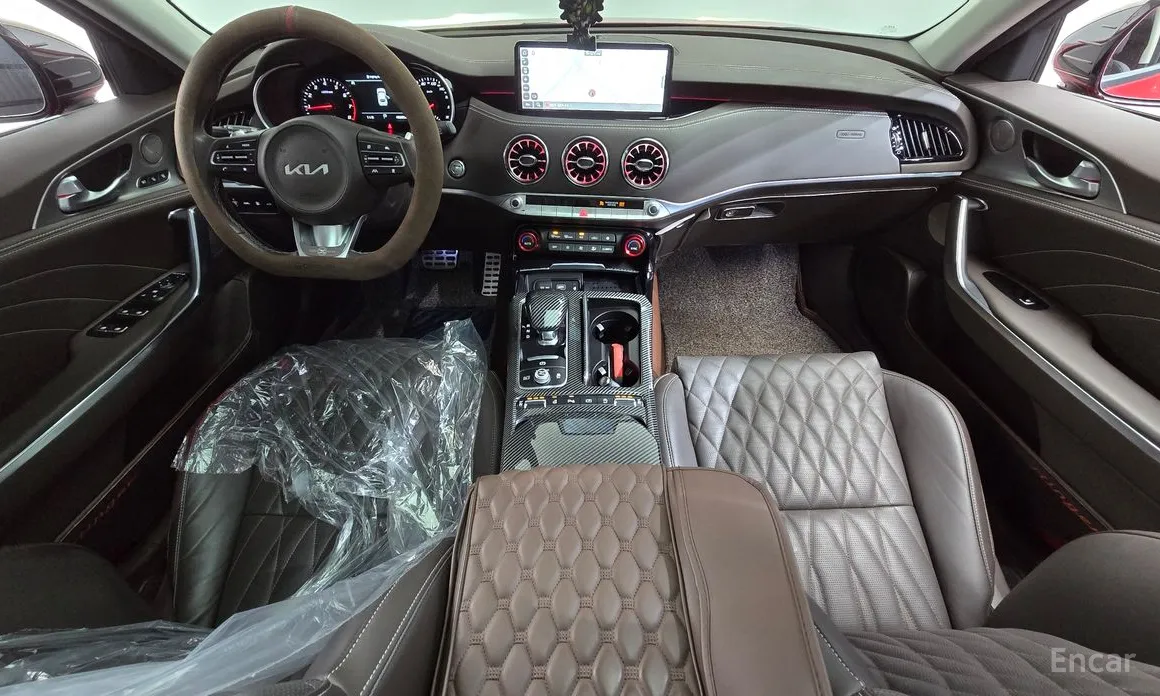 Фото 7 - Kia Stinger