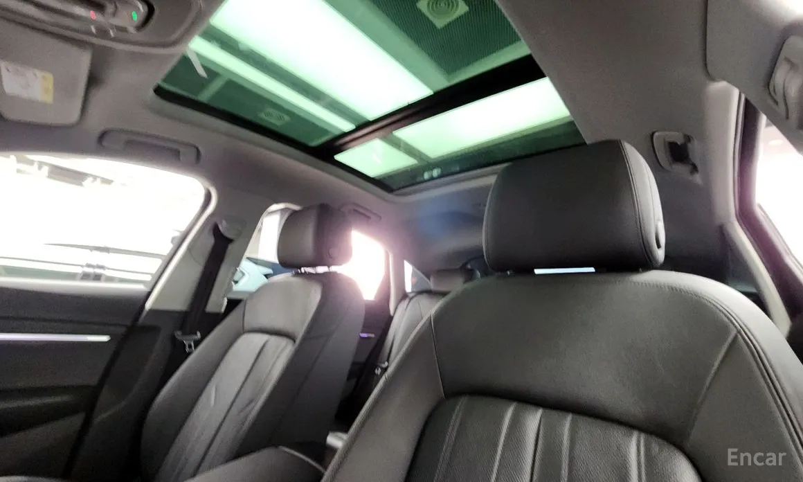 Фото 19 - Audi e-tron