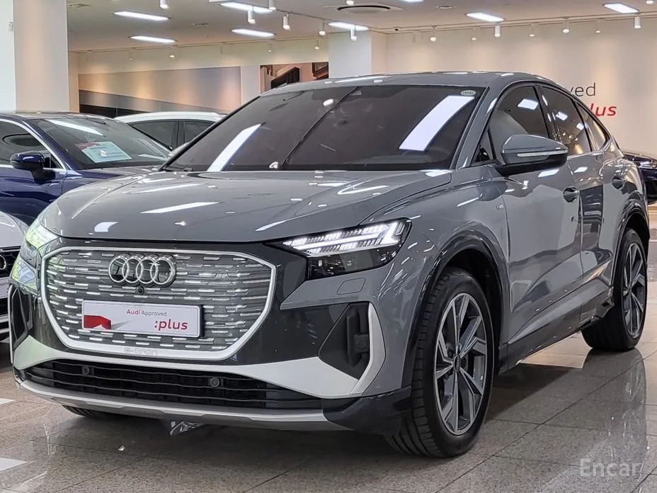 Фото 1 - Audi Q4 e-tron