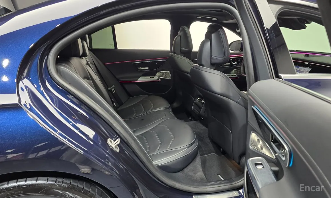 Фото 12 - Mercedes-Benz E-Class