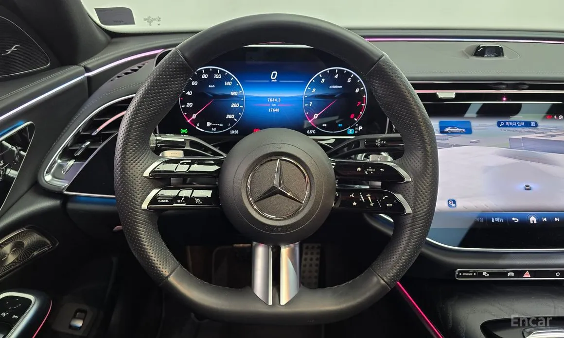 Фото 13 - Mercedes-Benz E-Class