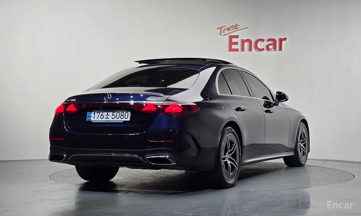 Фото 2 - Mercedes-Benz E-Class