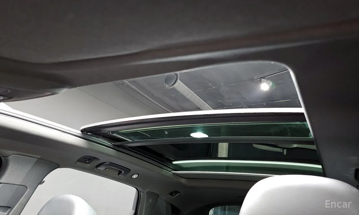 Фото 18 - Audi Q7