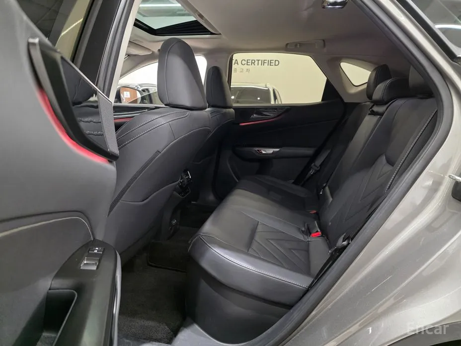 Фото 11 - Lexus NX