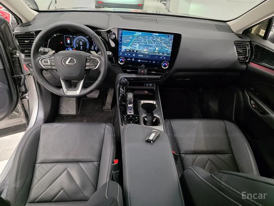 Фото 7 - Lexus NX