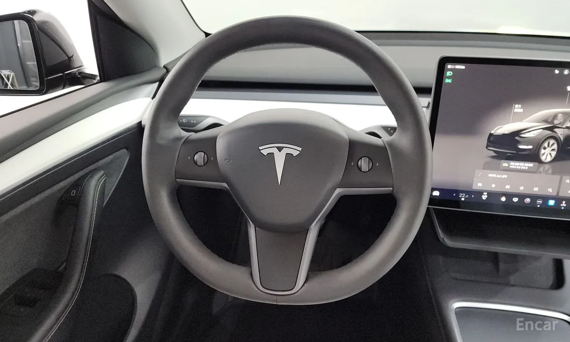 Фото 13 - Tesla Model Y