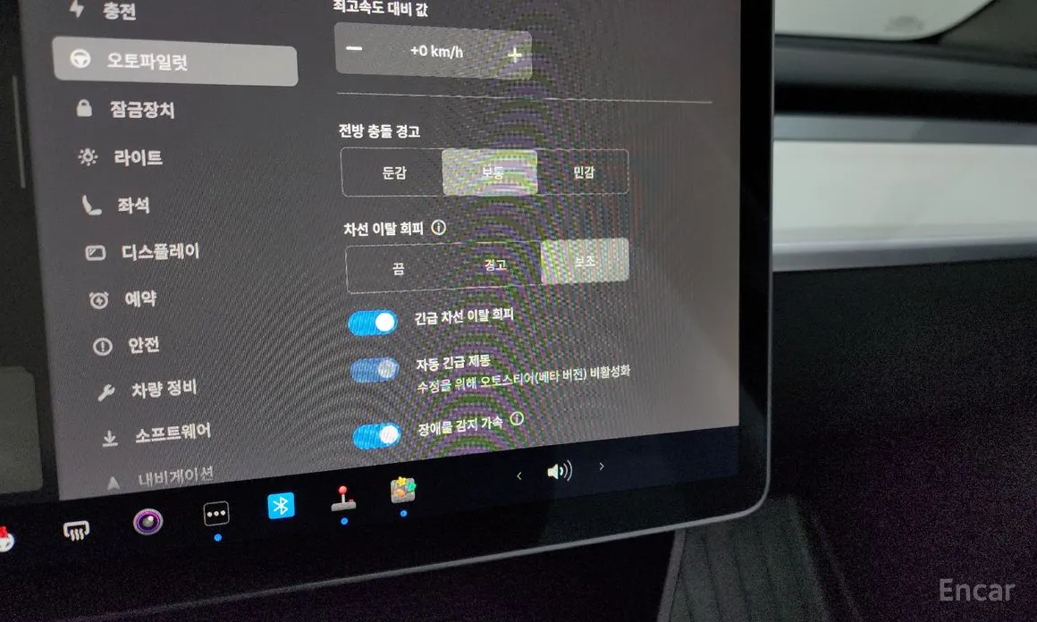 Фото 17 - Tesla Model Y