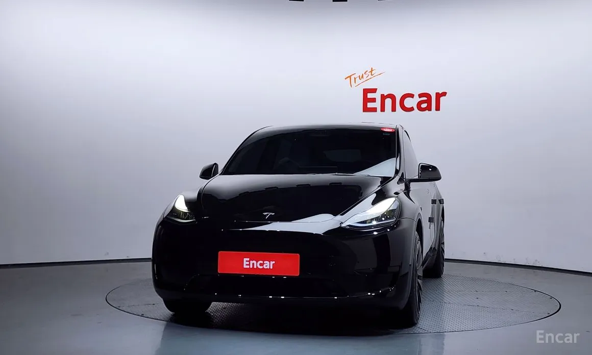 Фото 3 - Tesla Model Y