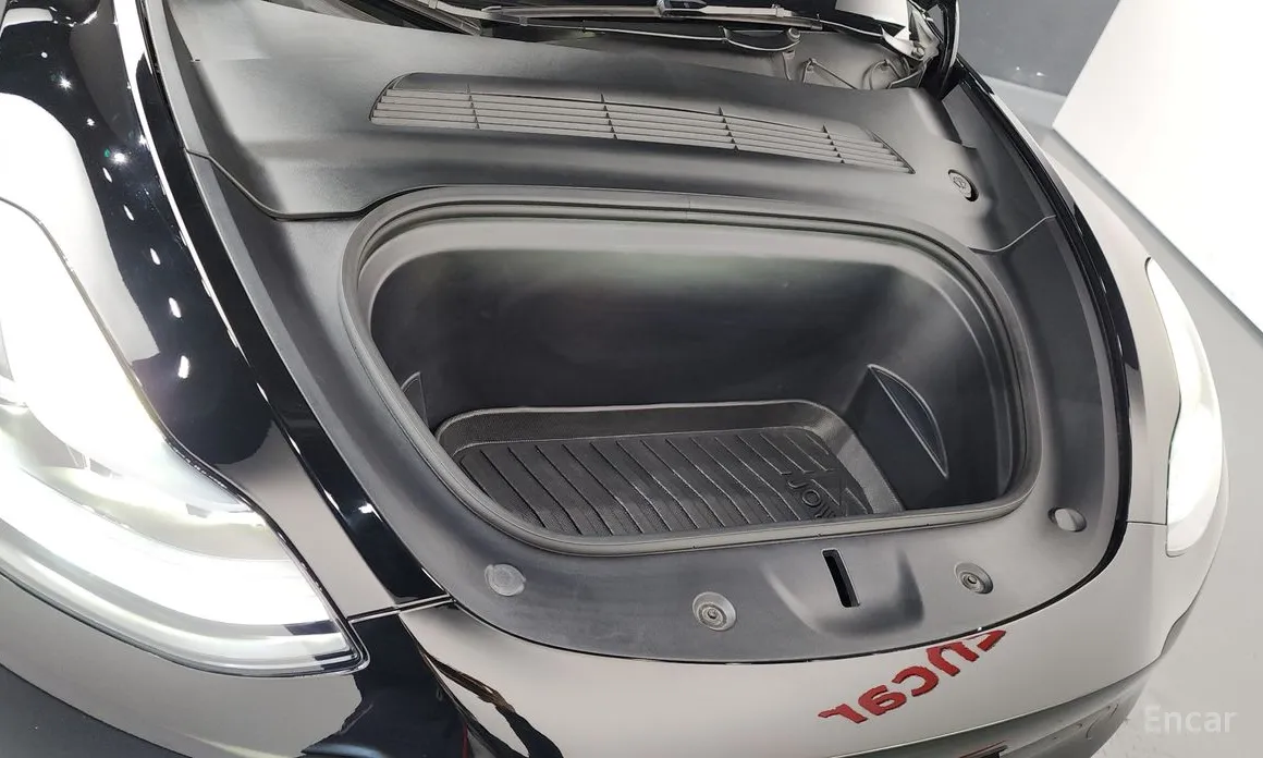 Фото 6 - Tesla Model Y