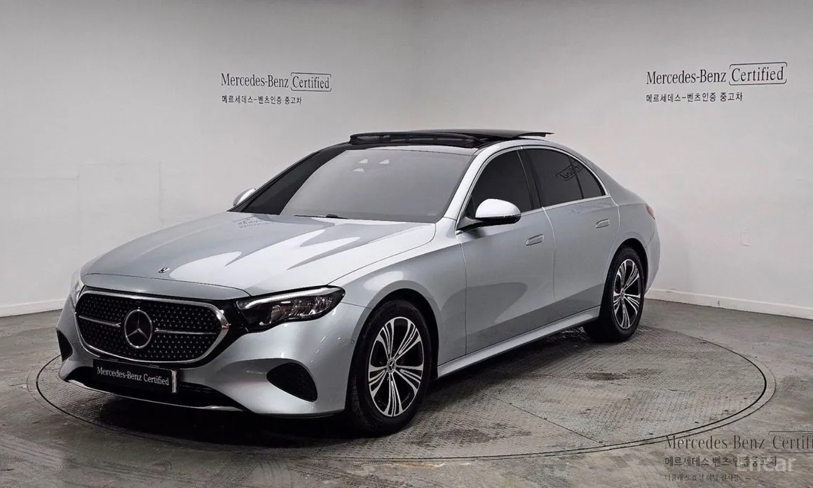 Фото 1 - Mercedes-Benz E-Class