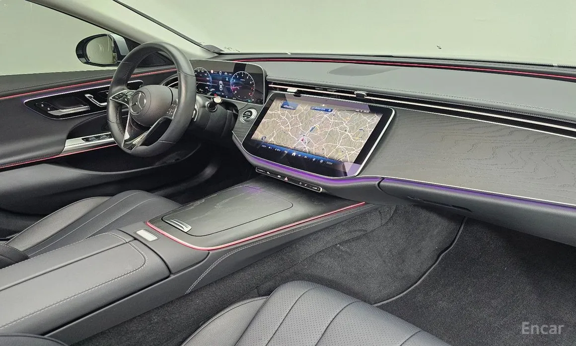 Фото 19 - Mercedes-Benz E-Class