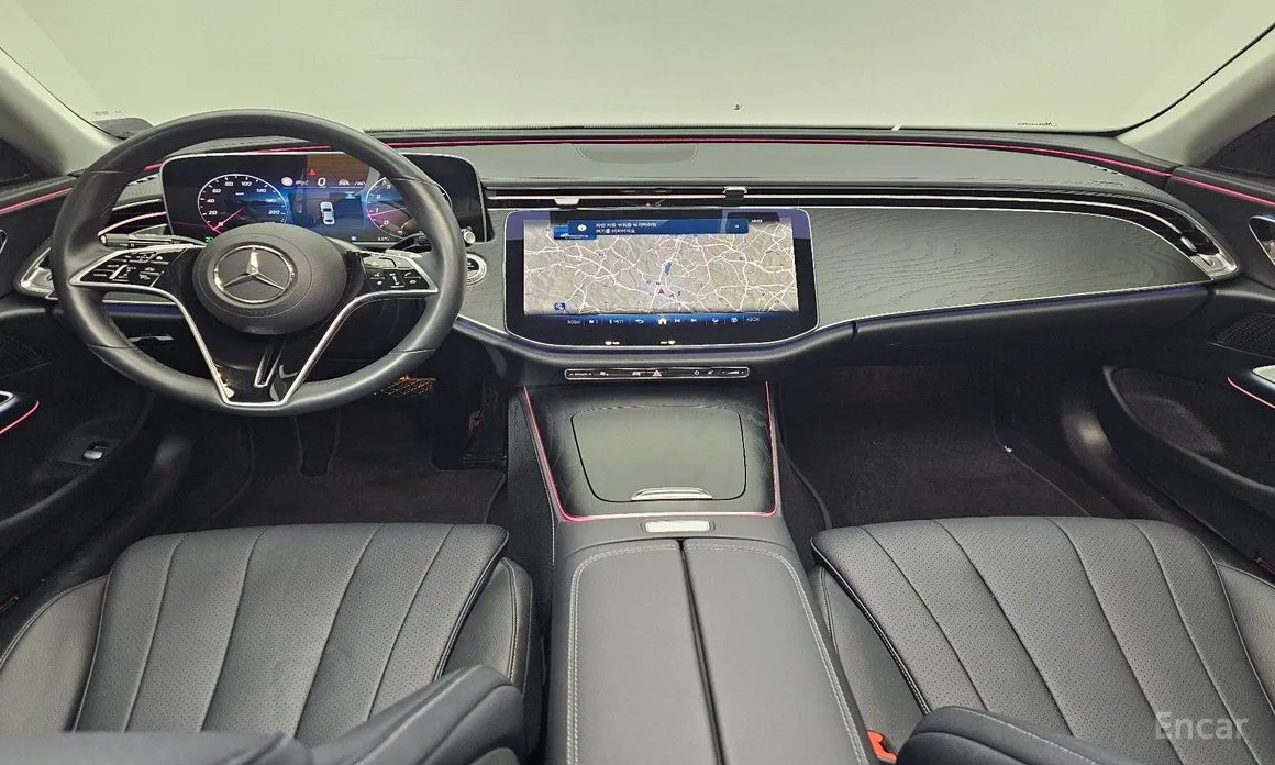 Фото 7 - Mercedes-Benz E-Class