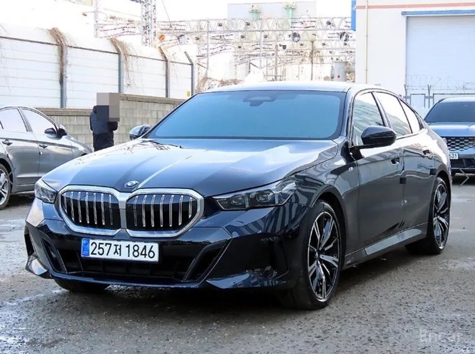 Фото 2 - BMW 5 Series