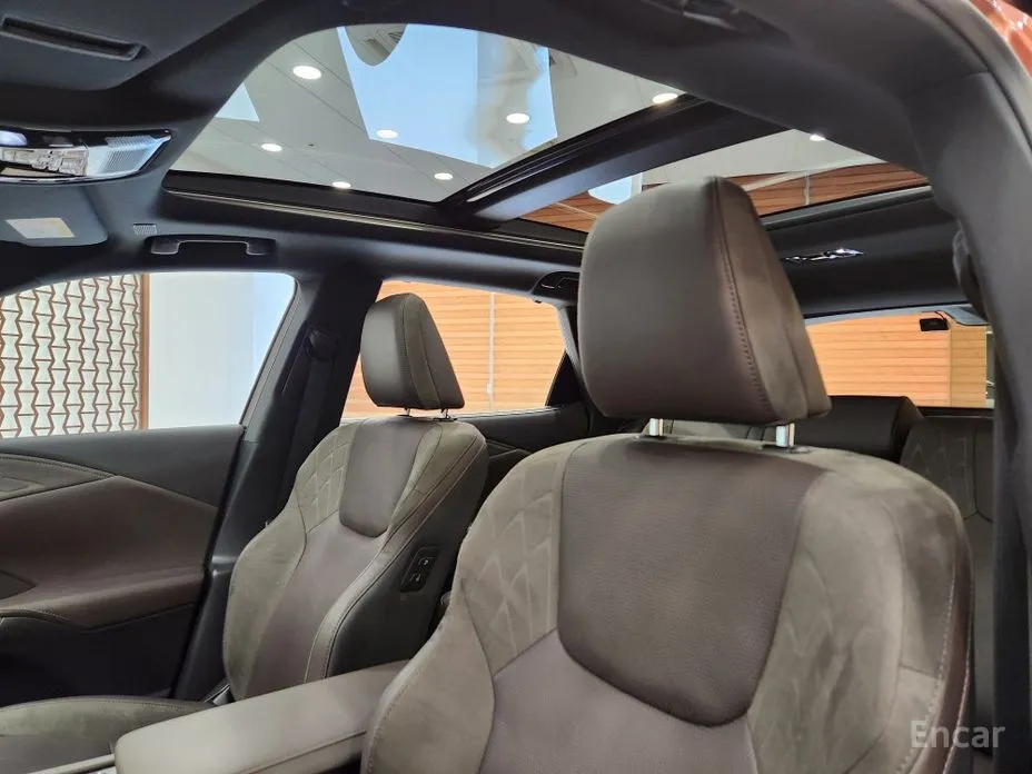 Фото 8 - Lexus RX