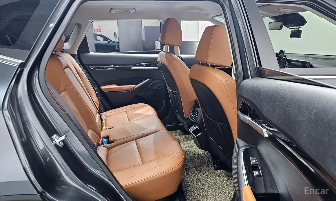 Фото 12 - Kia Seltos