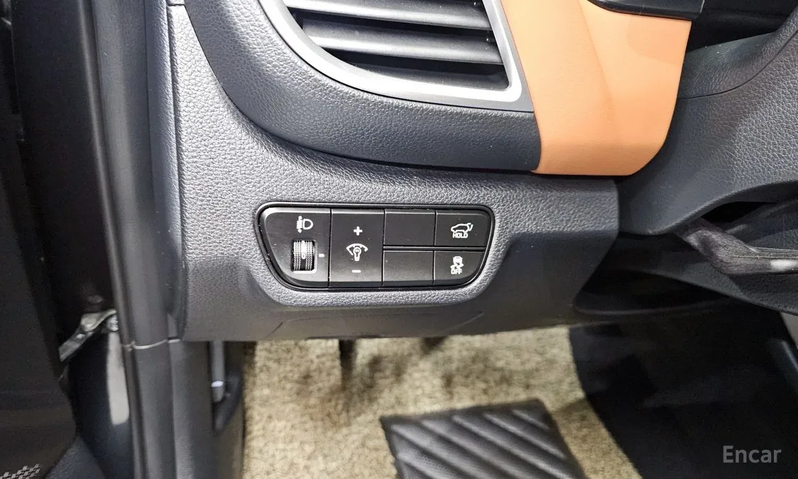 Фото 14 - Kia Seltos