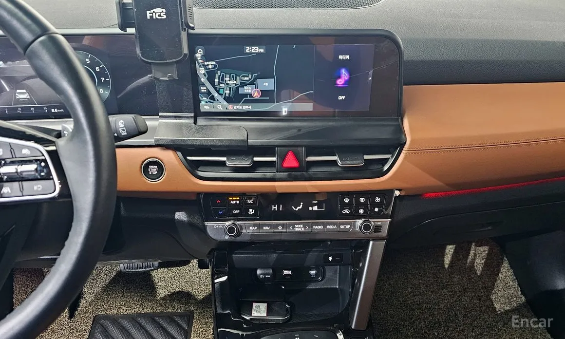 Фото 15 - Kia Seltos