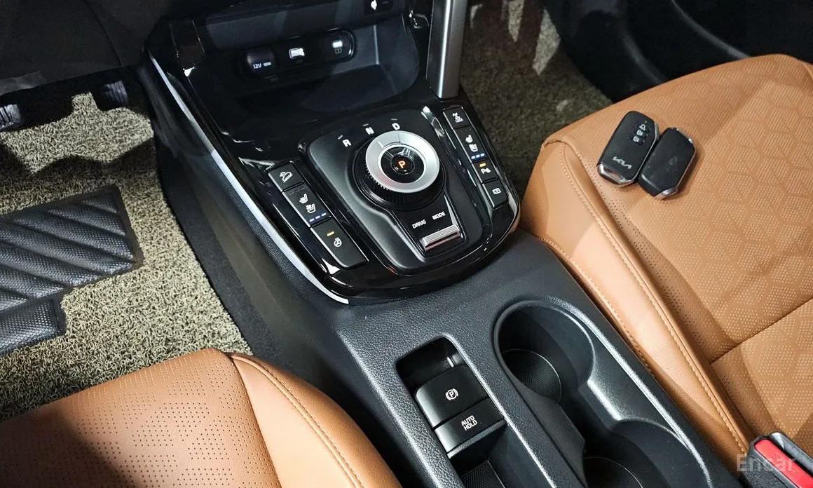 Фото 9 - Kia Seltos