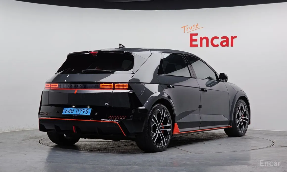 Фото 2 - Hyundai Ioniq 5