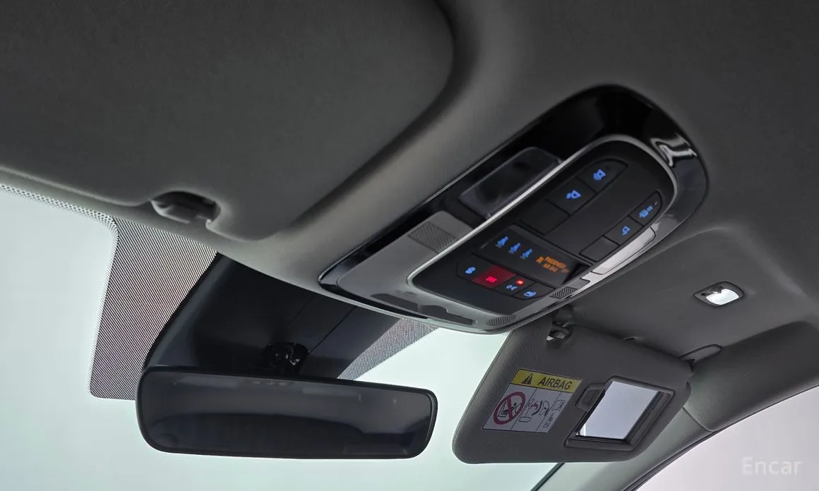 Фото 18 - Hyundai Santa Fe