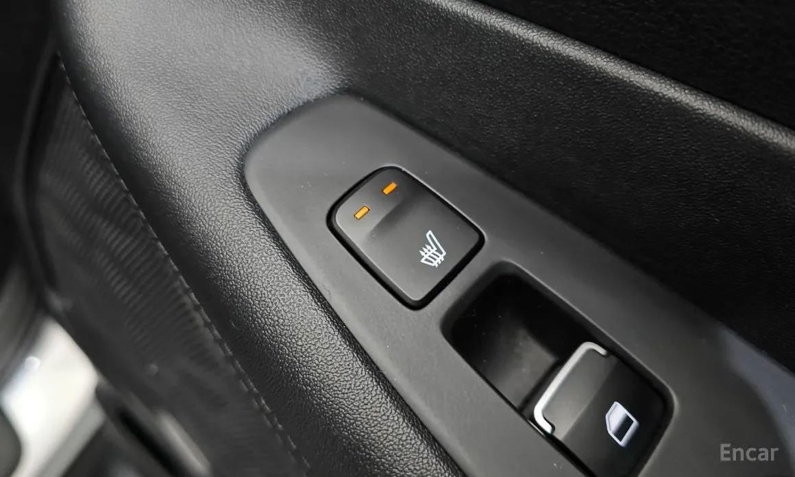 Фото 19 - Hyundai Santa Fe