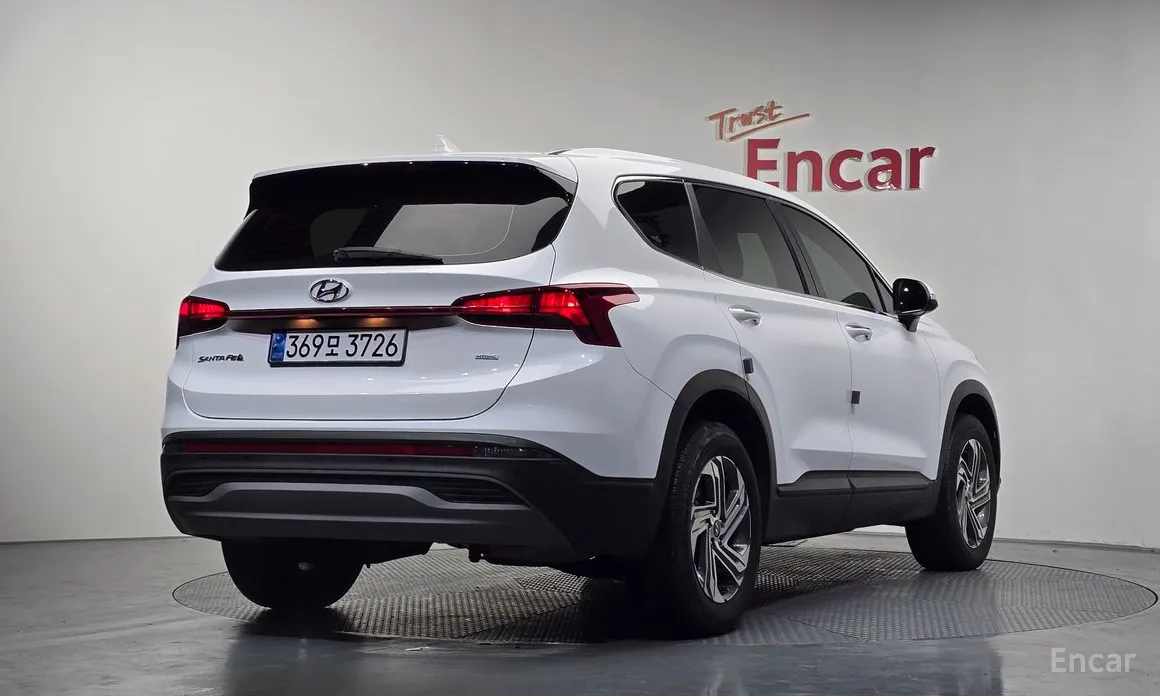 Фото 2 - Hyundai Santa Fe