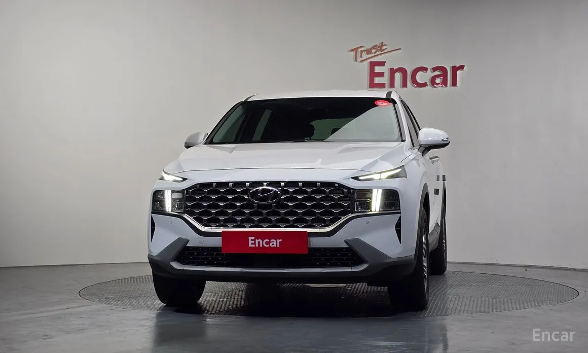 Фото 3 - Hyundai Santa Fe