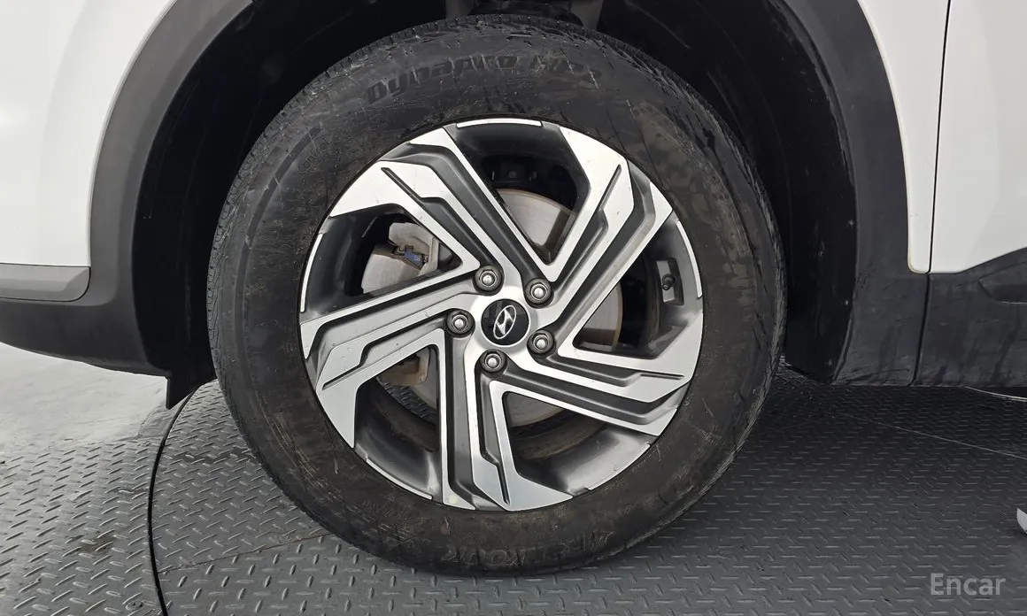 Фото 5 - Hyundai Santa Fe