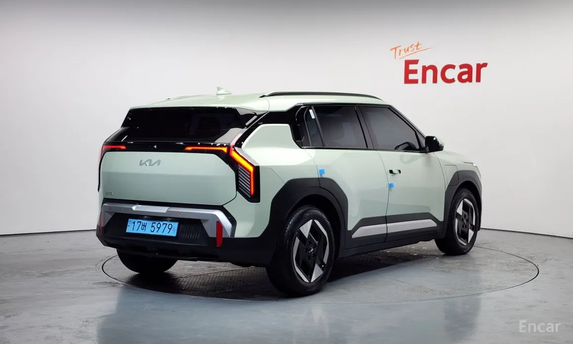 Фото 2 - Kia EV3