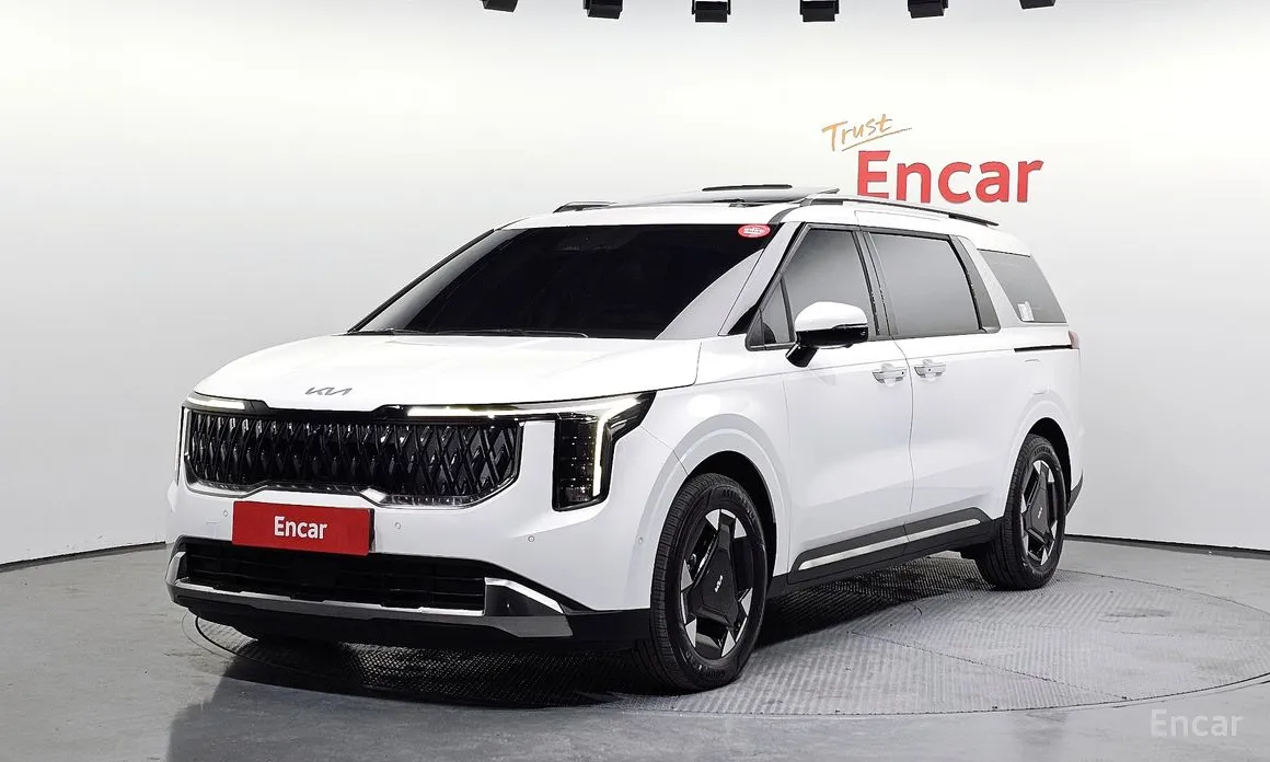 Фото 1 - Kia Carnival