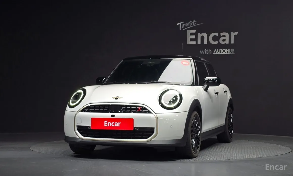 Фото 3 - Mini Cooper