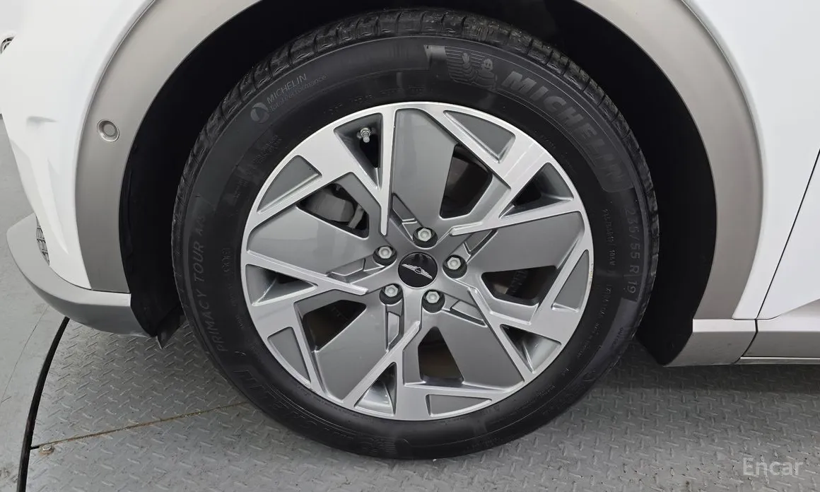 Фото 5 - Genesis GV60