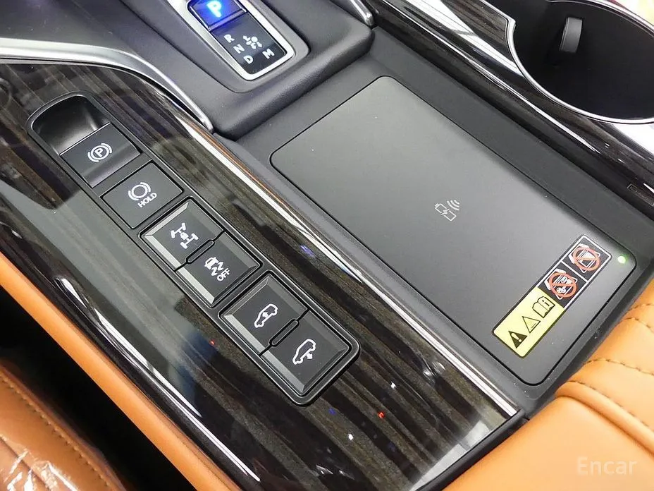 Фото 15 - Lexus LX