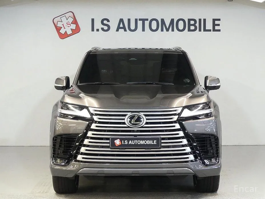 Фото 2 - Lexus LX