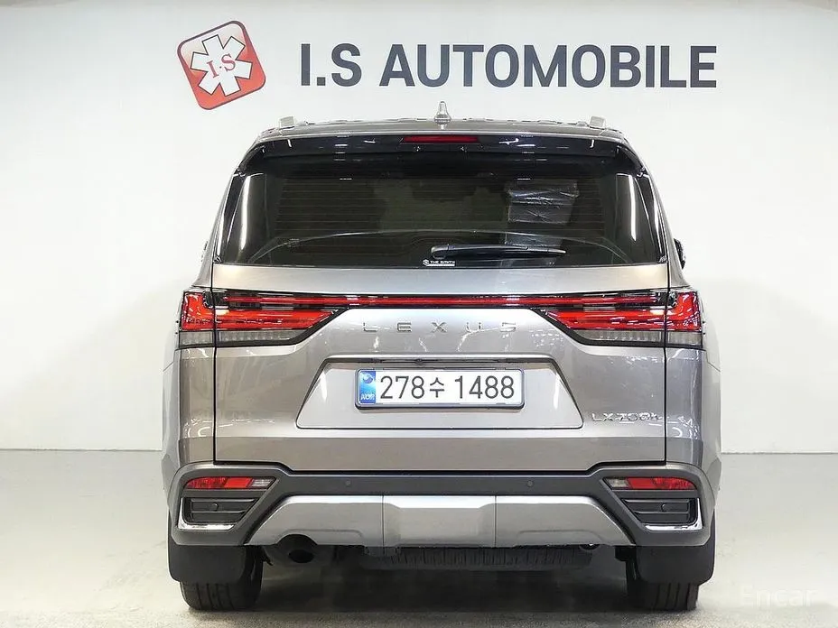 Фото 3 - Lexus LX