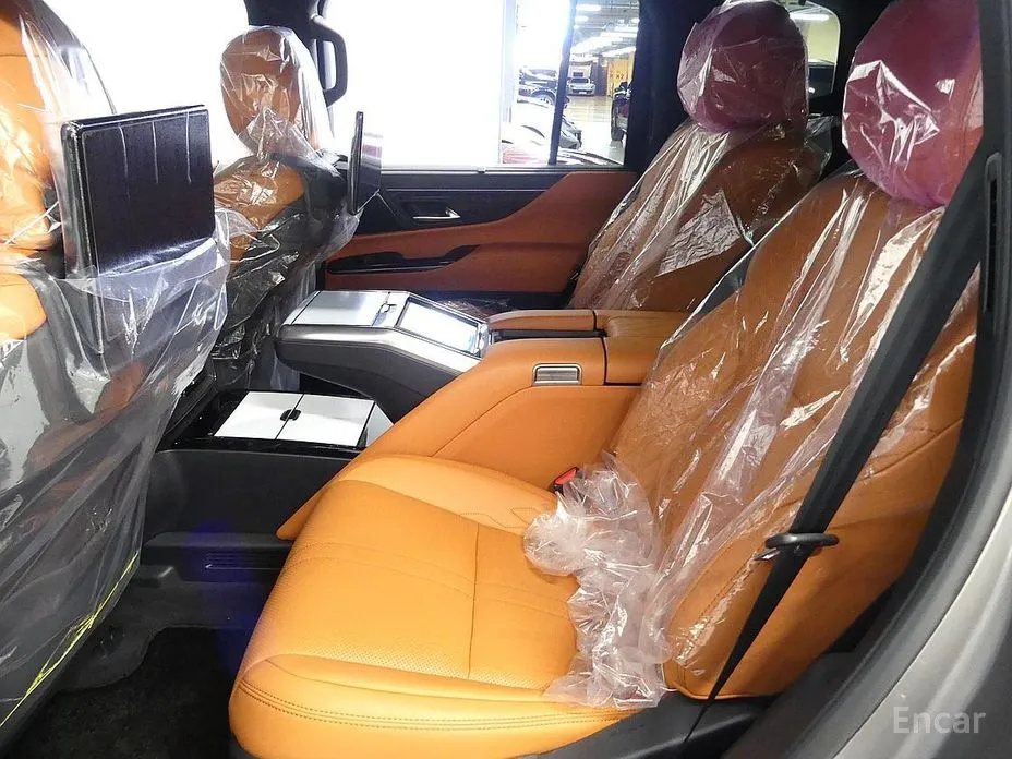 Фото 7 - Lexus LX