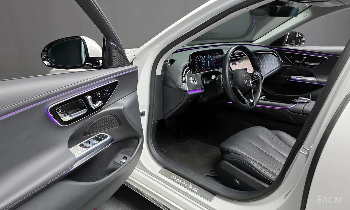 Фото 10 - Mercedes-Benz E-Class