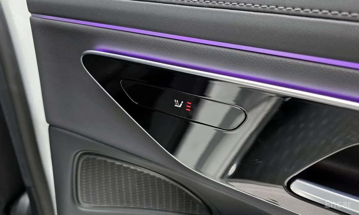 Фото 18 - Mercedes-Benz E-Class