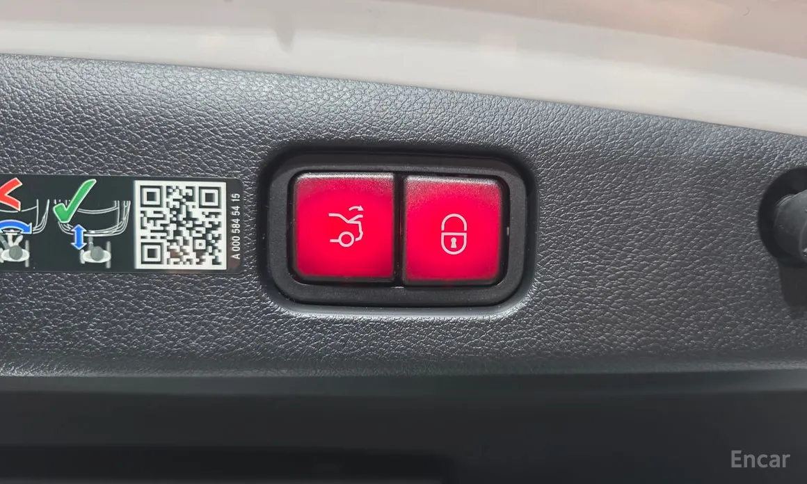 Фото 20 - Mercedes-Benz E-Class