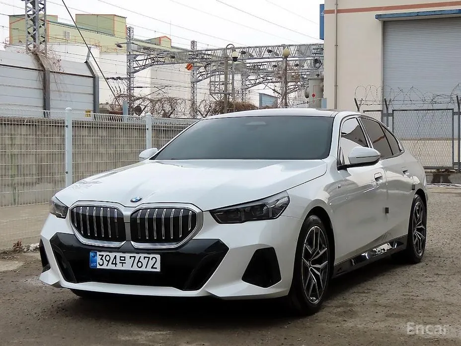 Фото 1 - BMW 5 Series