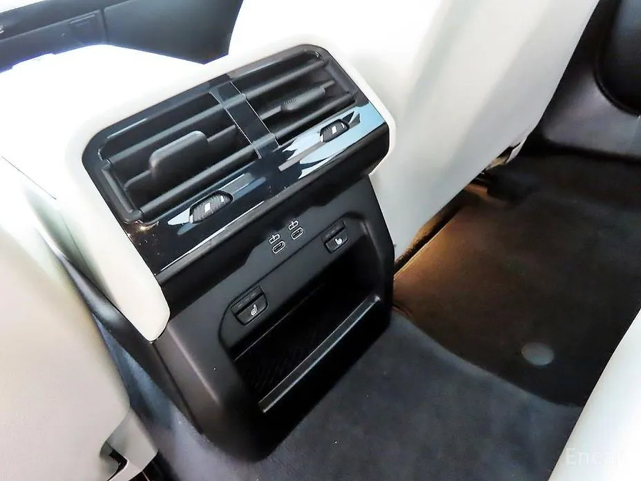 Фото 16 - BMW 5 Series