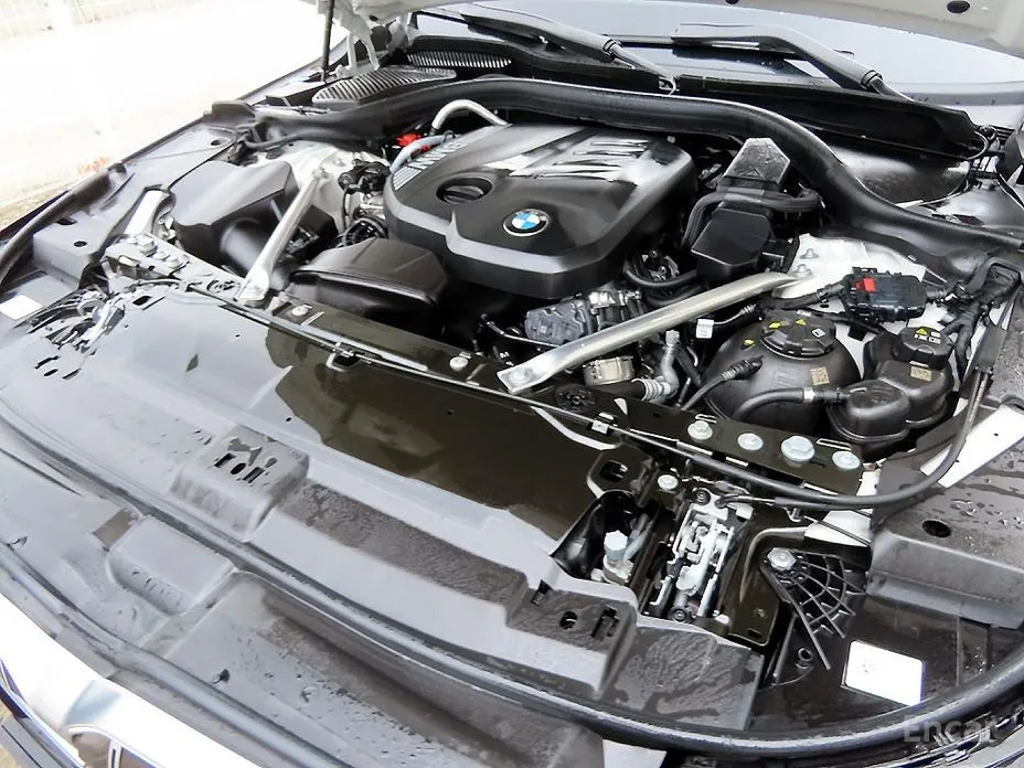 Фото 19 - BMW 5 Series