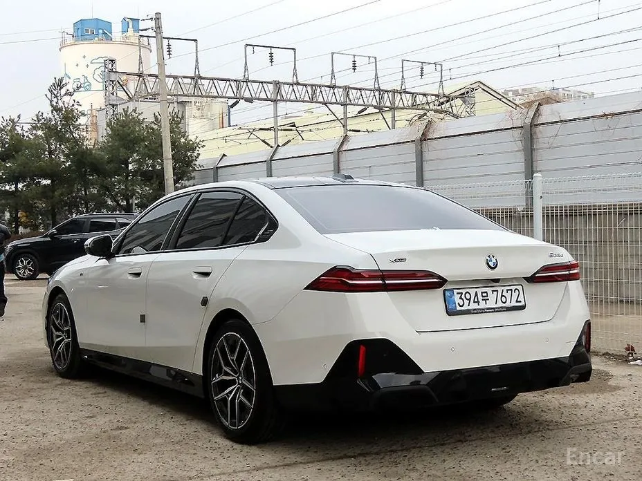 Фото 2 - BMW 5 Series