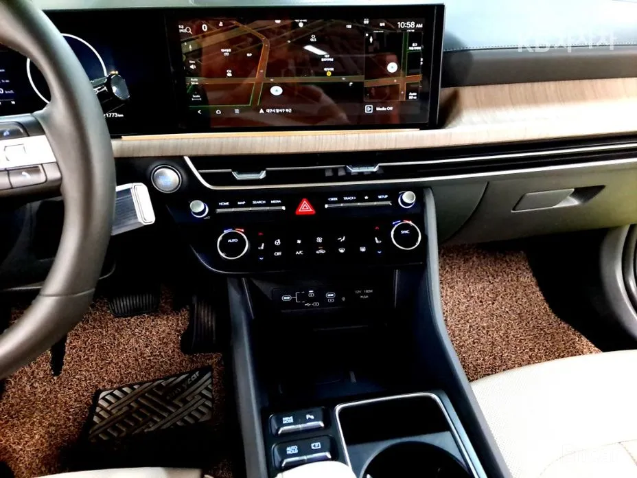 Фото 14 - Hyundai Sonata