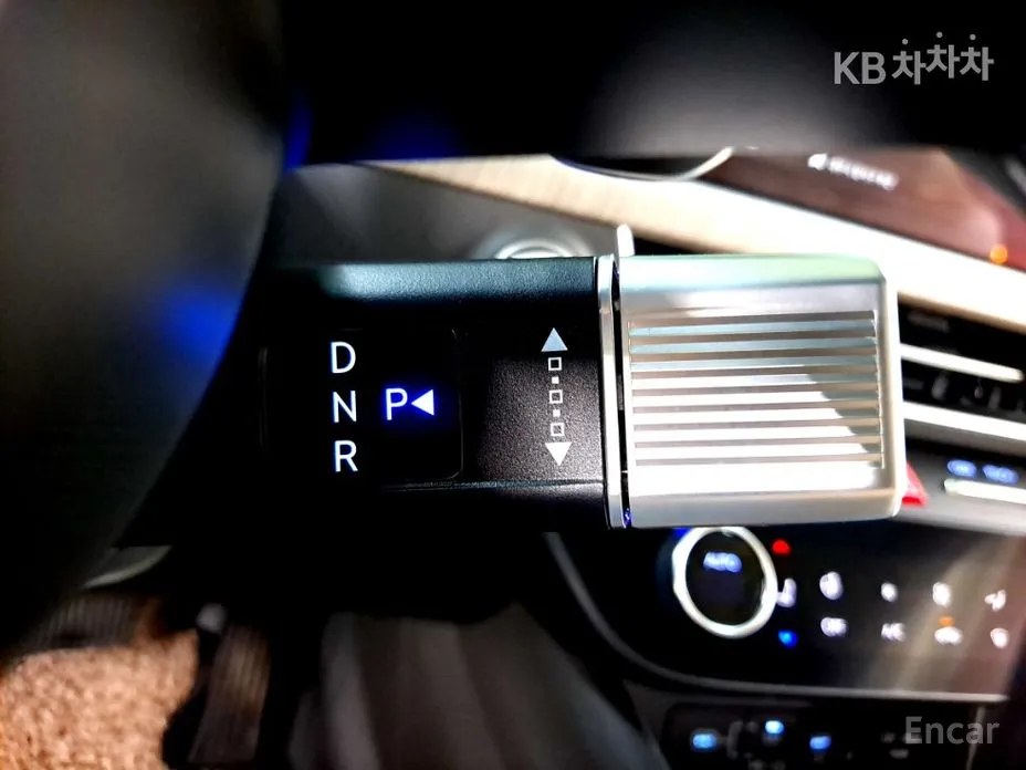 Фото 9 - Hyundai Sonata