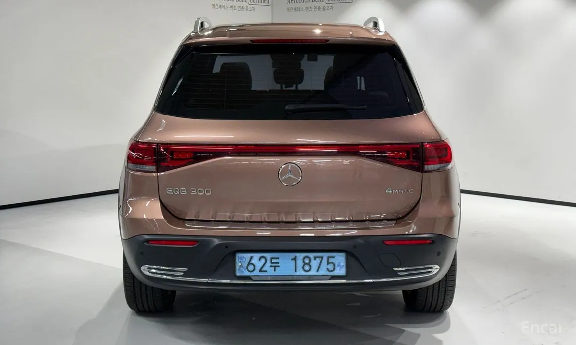 Фото 7 - Mercedes-Benz EQB